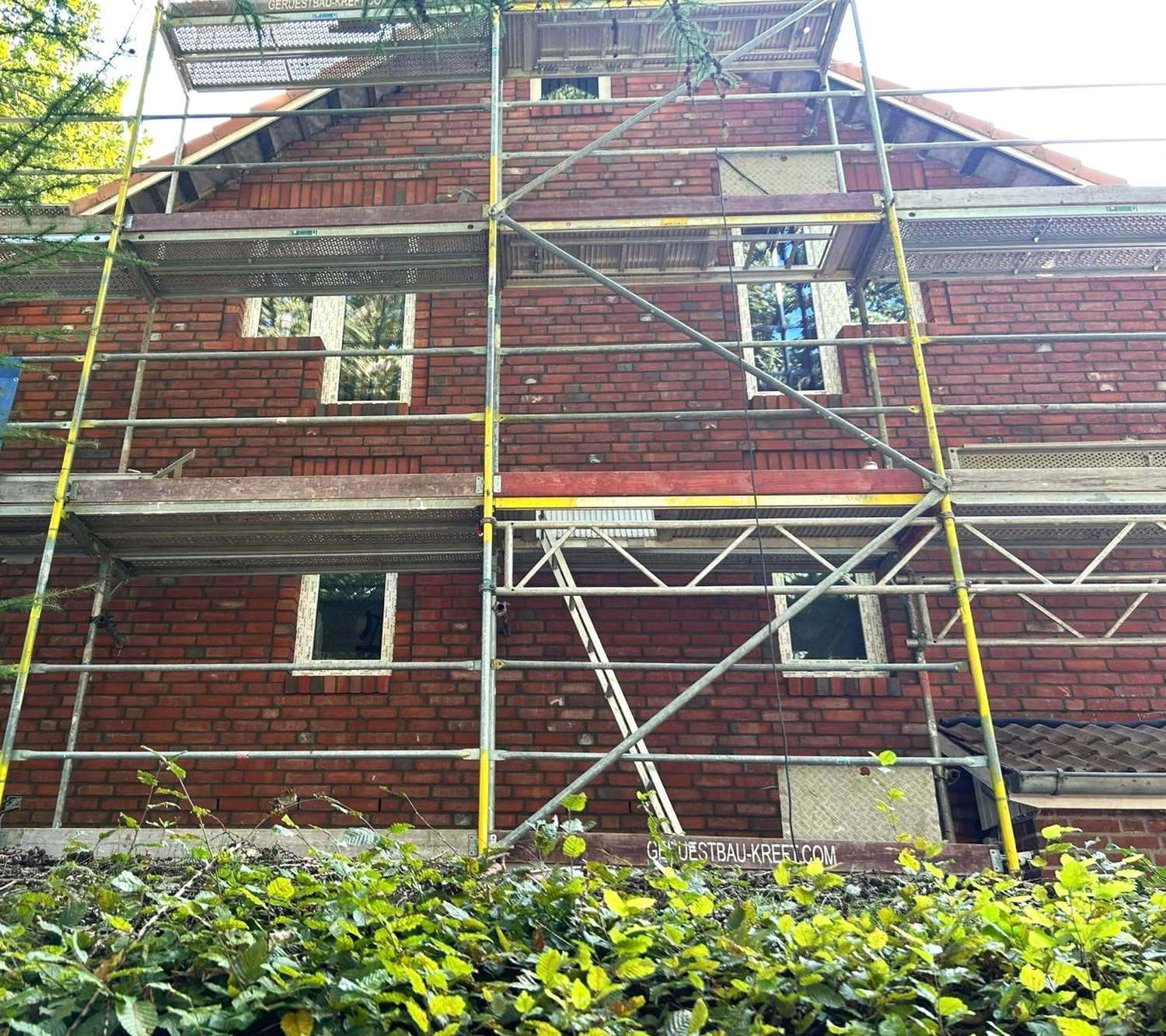 GMR - Bau - Rohbau, Verblendarbeiten, Sichtmauerwerk - Verblendarbeit Projektstandort