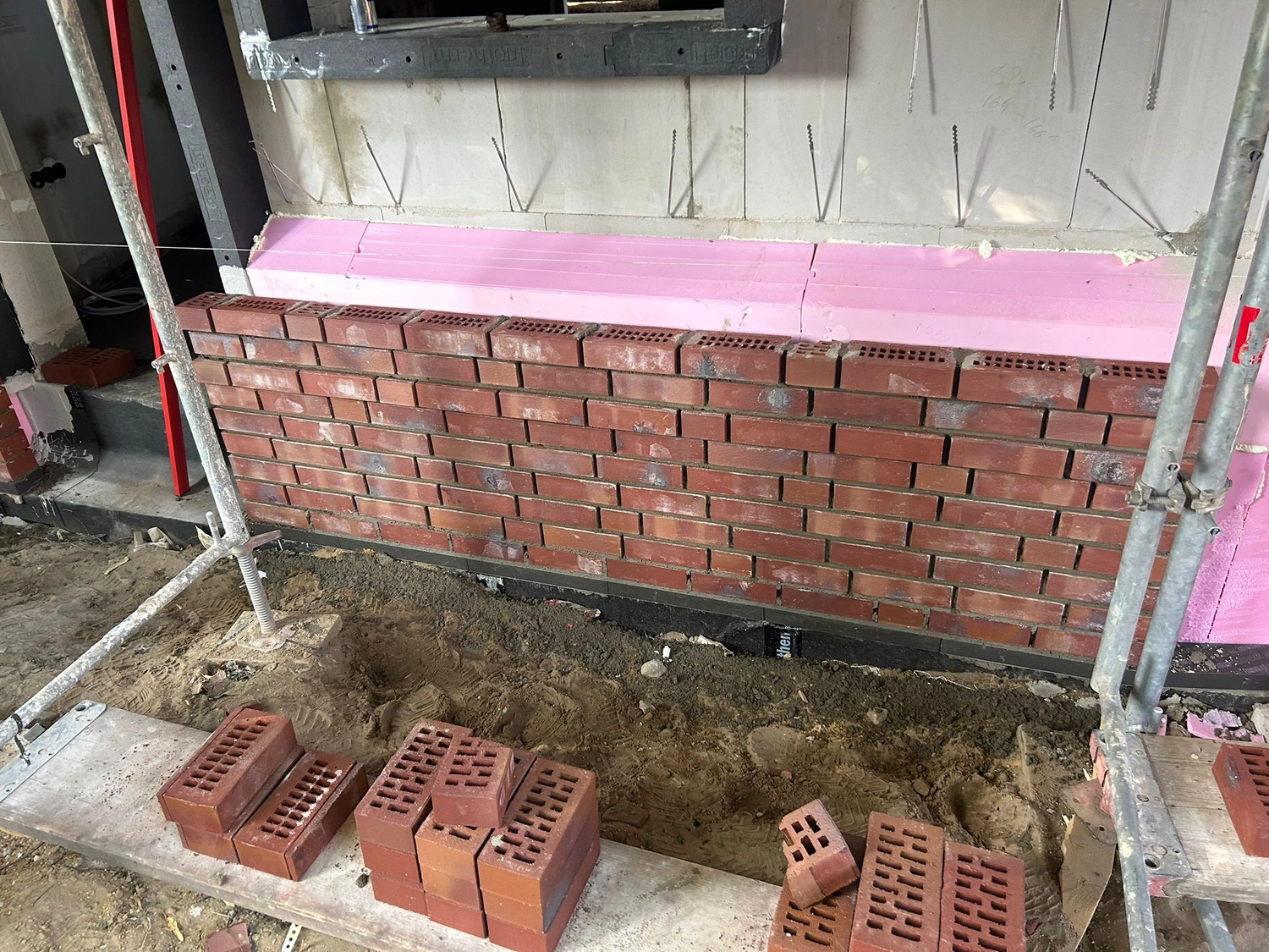 GMR - Bau - Rohbau, Verblendarbeiten, Sichtmauerwerk - Verblendarbeit Projektstandort