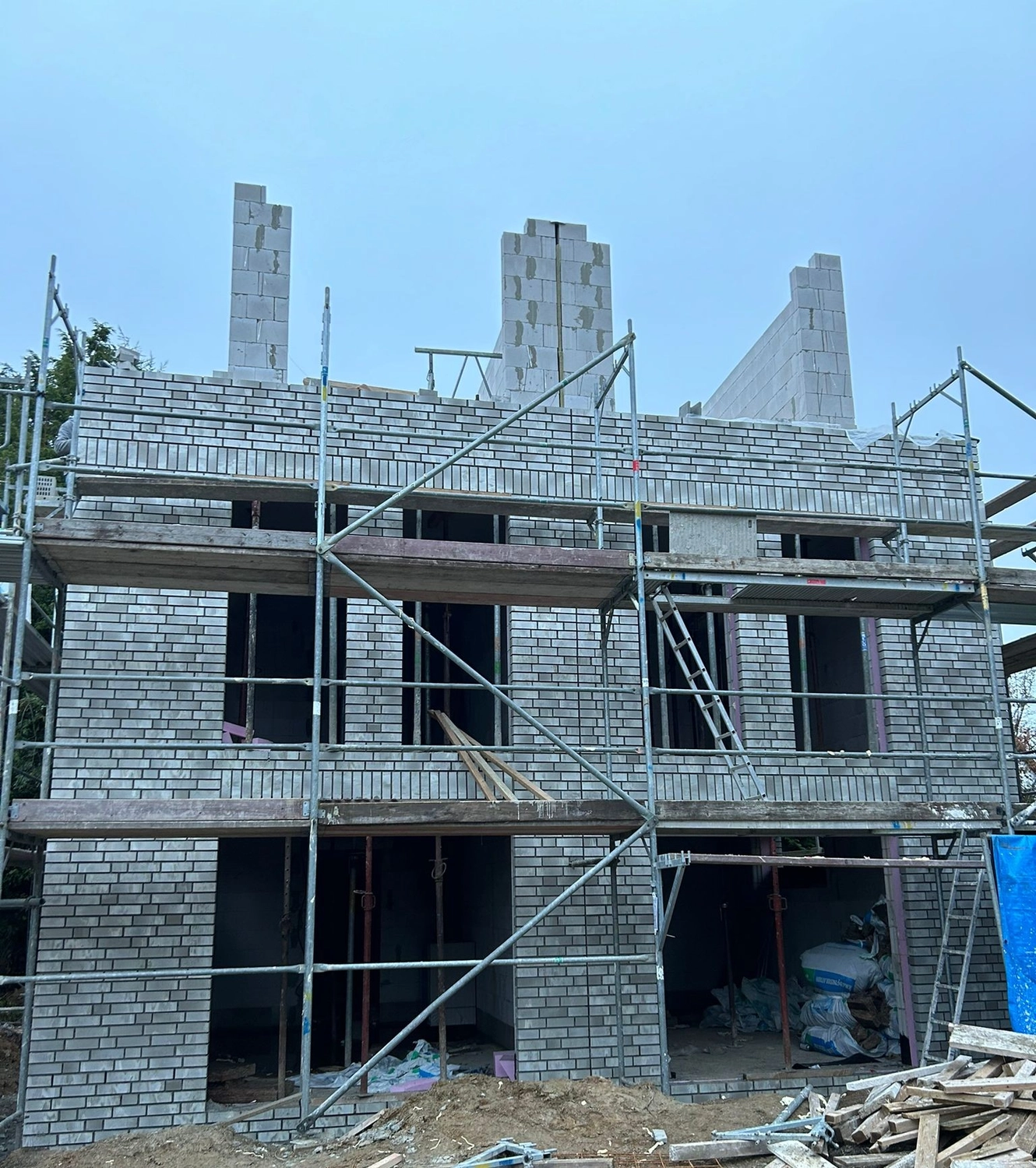 GMR - Bau - Rohbau, Verblendarbeiten, Sichtmauerwerk - Verblendarbeit Projektstandort